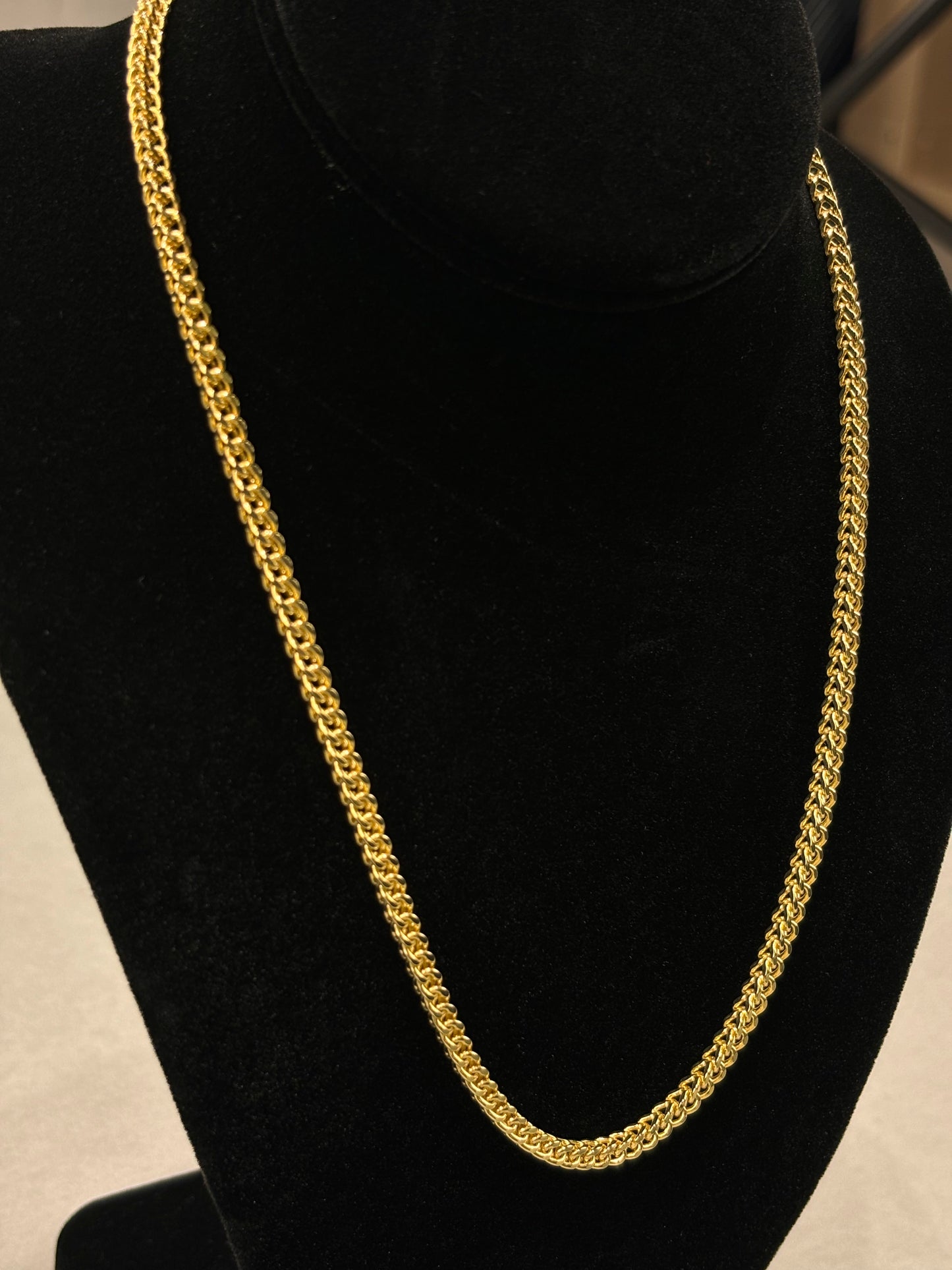 Elegant 14K Gold Box Chain Necklace