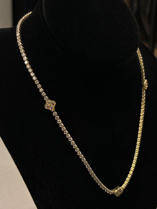 Elegant 14k Gold Floral Accent Tennis Necklace